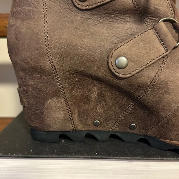 SOREL Joan Of Arctic Wedge Mid Calf Boot Dark Fog Distressed Brown Booties - Picture 4 of 15